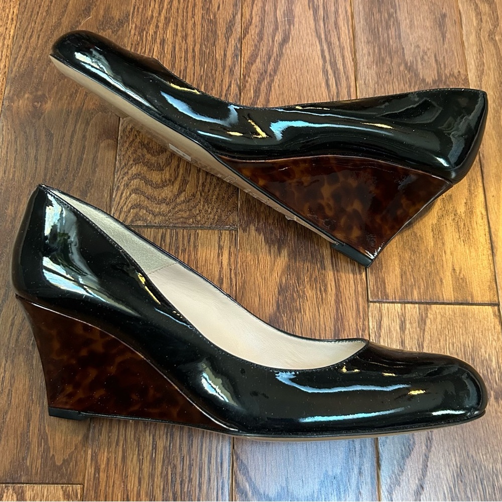 NEW! L.K.Bennett Zahara black patent leather wedge pumps tortoiseshell heel 40.5